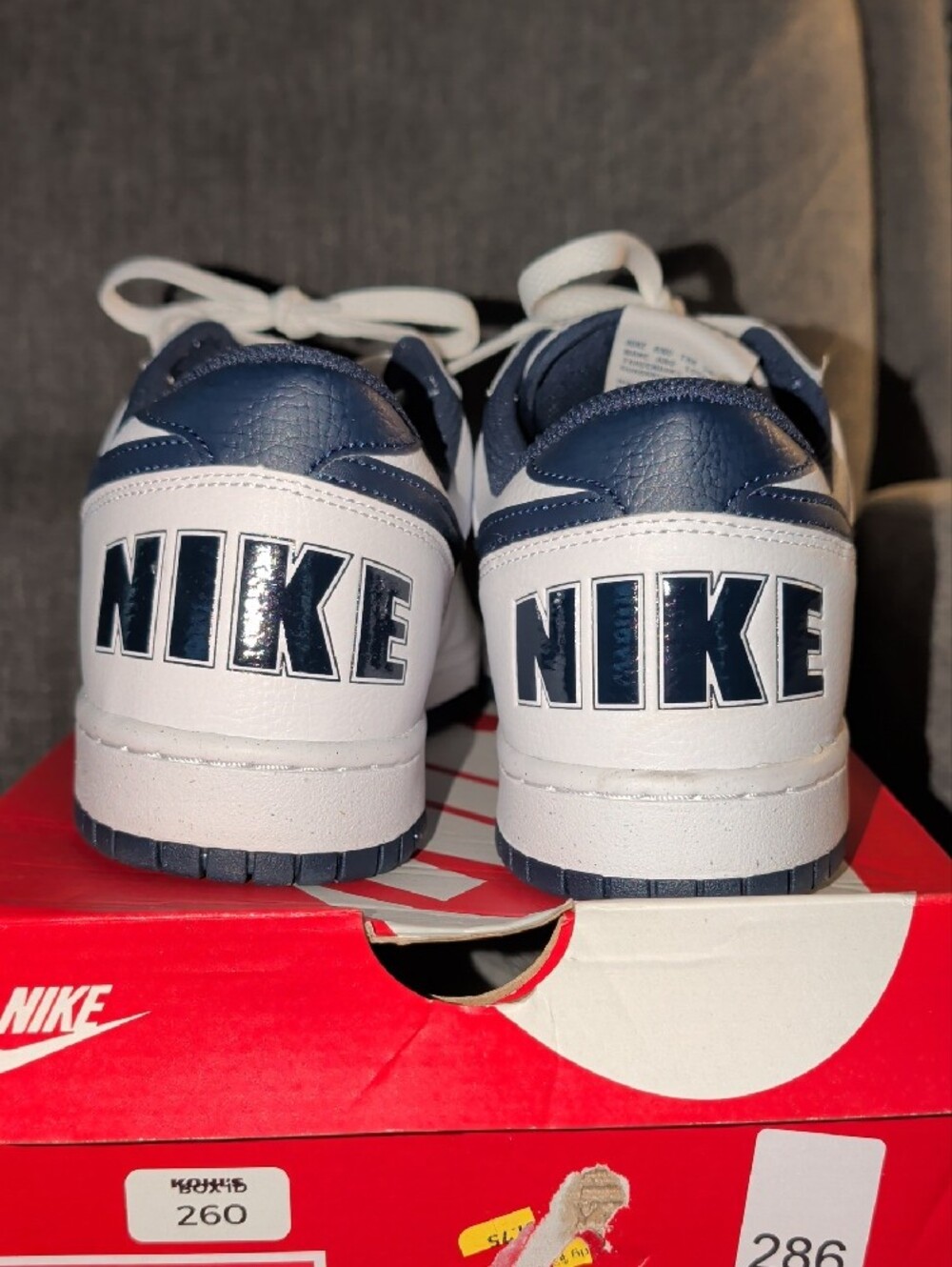 Nike White and Navy Low-Top Court Shoes - Picture 3 of 8